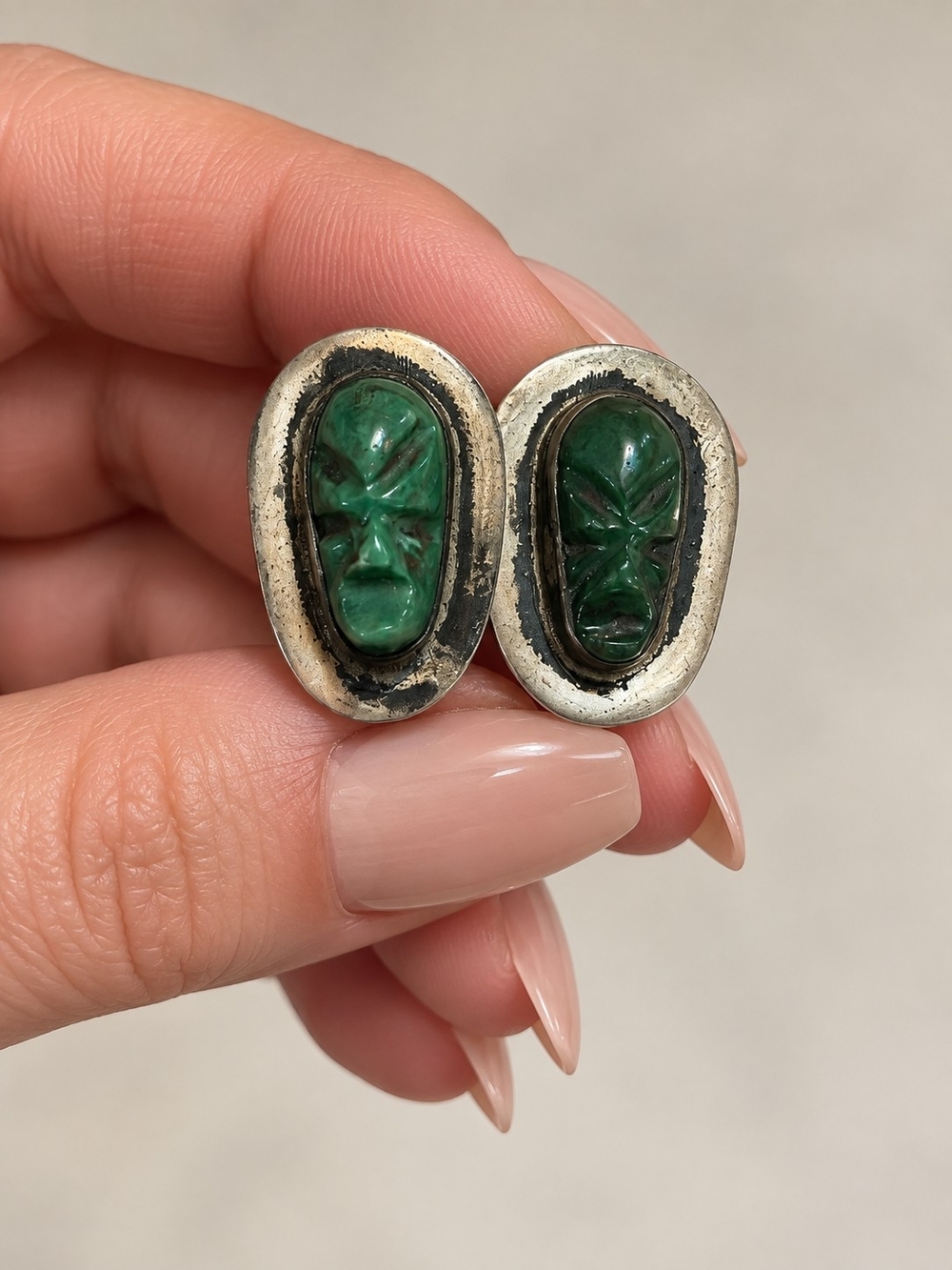 Vintage 1940s Mexican Silver FVA Green Onyx Carved Screw Back Earrings